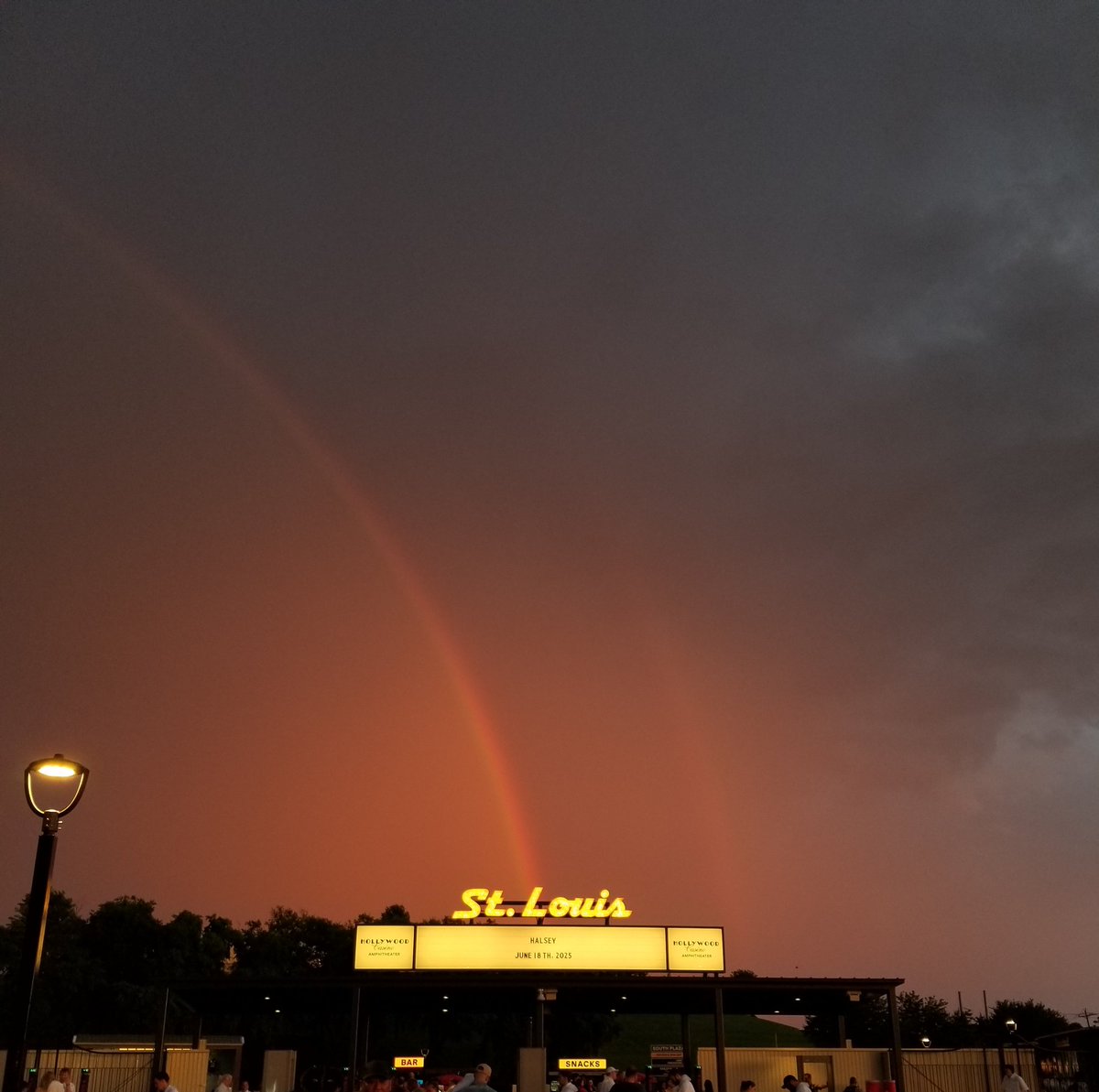 rainbow over the venue for halsey in st louis tonight 🌈