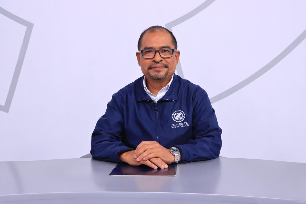 ¡Iniciamos #LaEntrevista🇸🇻! 

Hoy, nos acompaña en el Foro Alfa el director de Protección Civil Municipal, Willian Hernández, y el director de <a href="/DesechoSolidos/">Desechos Sólidos San Salvador</a>, <a href="/GermanMunozSS/">German Muñoz</a>.