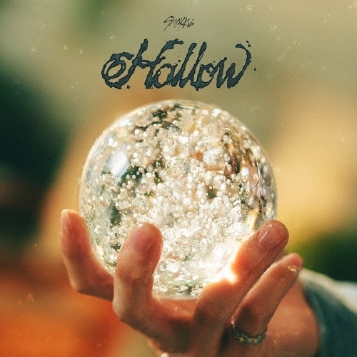 StrayKids】 日本3rdミニアルバム『#Hollow』 ただいま初回盤Bと通常盤 StrayKids】 日本3rdミニアルバム『#Hollow』 ただいま初回盤Bと通常盤