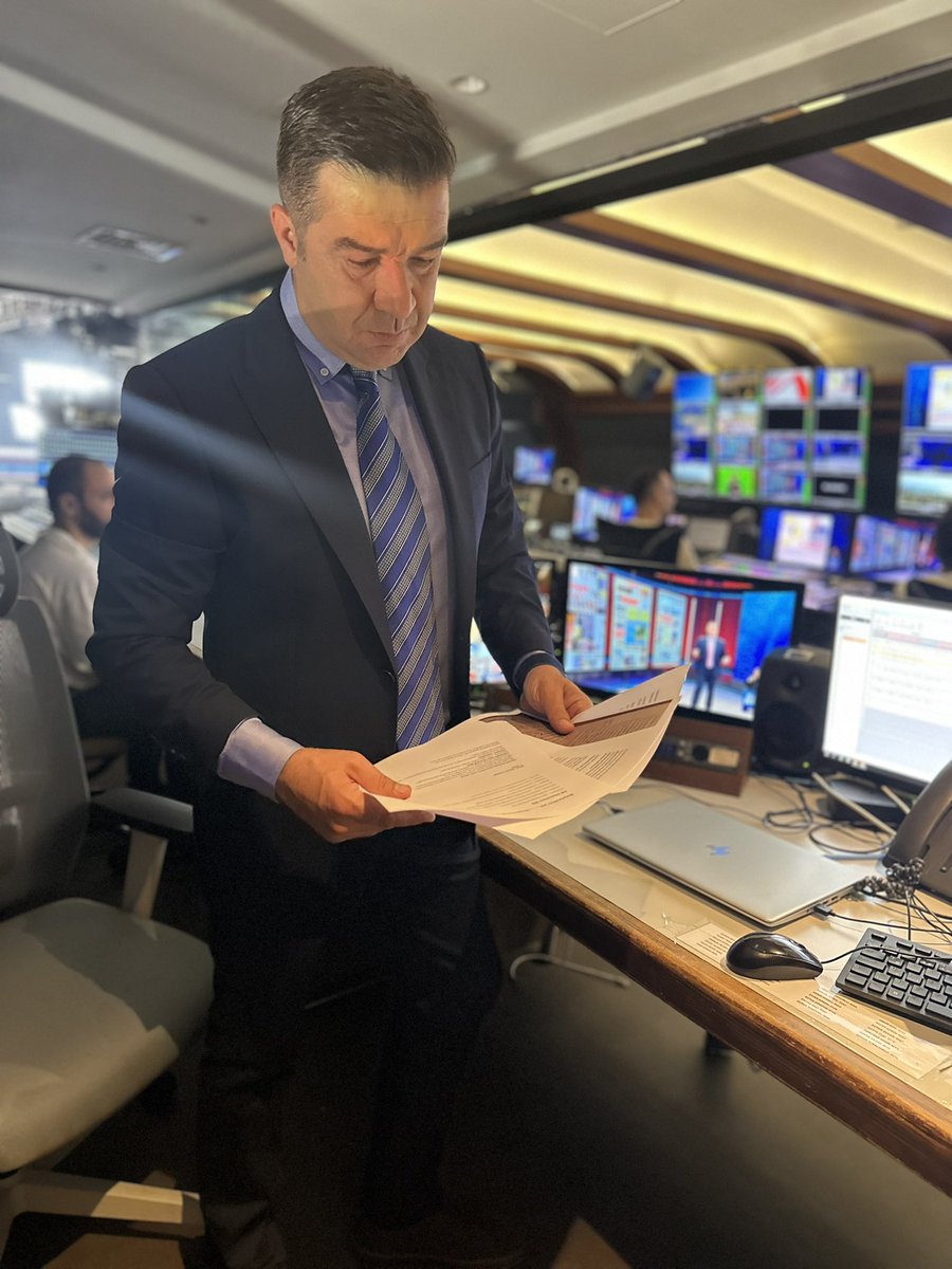 Cumhurbaşkanı Erdoğan’a ARA ZAM soruldu. 
-Söyledim ya, dedi… 

#DuydunuzMu ne dedi?