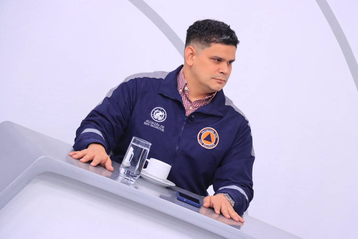 "Se pusieron a disposición más de mil elementos para atender todas las emergencias. Gracias a esta disposición, todo el operativo fue atendido de manera oportuna", indica el director de Protección Civil Municipal, Willian Hernández.