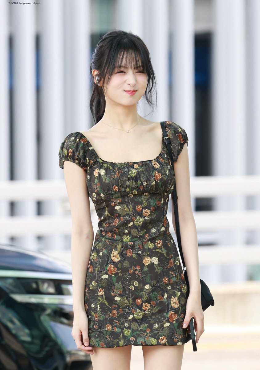 아현이 원피스핏 이뿌