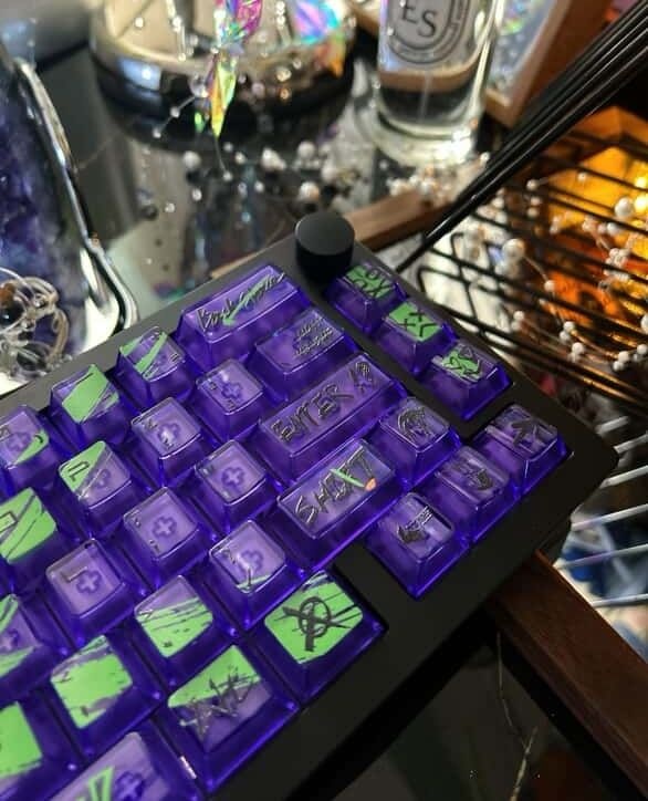 ⌨️keyboard:  Epomaker P65⁠
⌨️Keycaps: XXX Cherry Profile in Purple⁠
⁠
📸: @strawberryjam1986
🛒: keytok.com/collections/ke…
