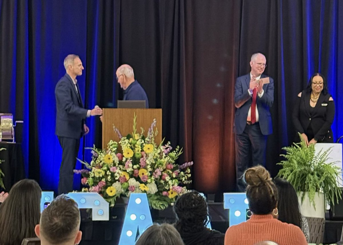 mcpsAD's tweet photo. So honored to receive the Dr. Edward Shirley Award for Excellence in Educational Administration and Supervision! I enjoyed time with the legend himself, Dr. Shirley. Thank you @MCAAPMD for an amazing day &amp; @MCPSTV for producing the video! #WeRAISE @MCPS 

https://t.co/gg8R3lBNhB https://t.co/UiI0EekLWa