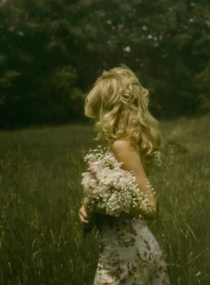 Happy Whats That Bellarke AU Wednesday! 

Quote tweet us or use #whatsthatbellarkeau for us to retweet your au prompts!