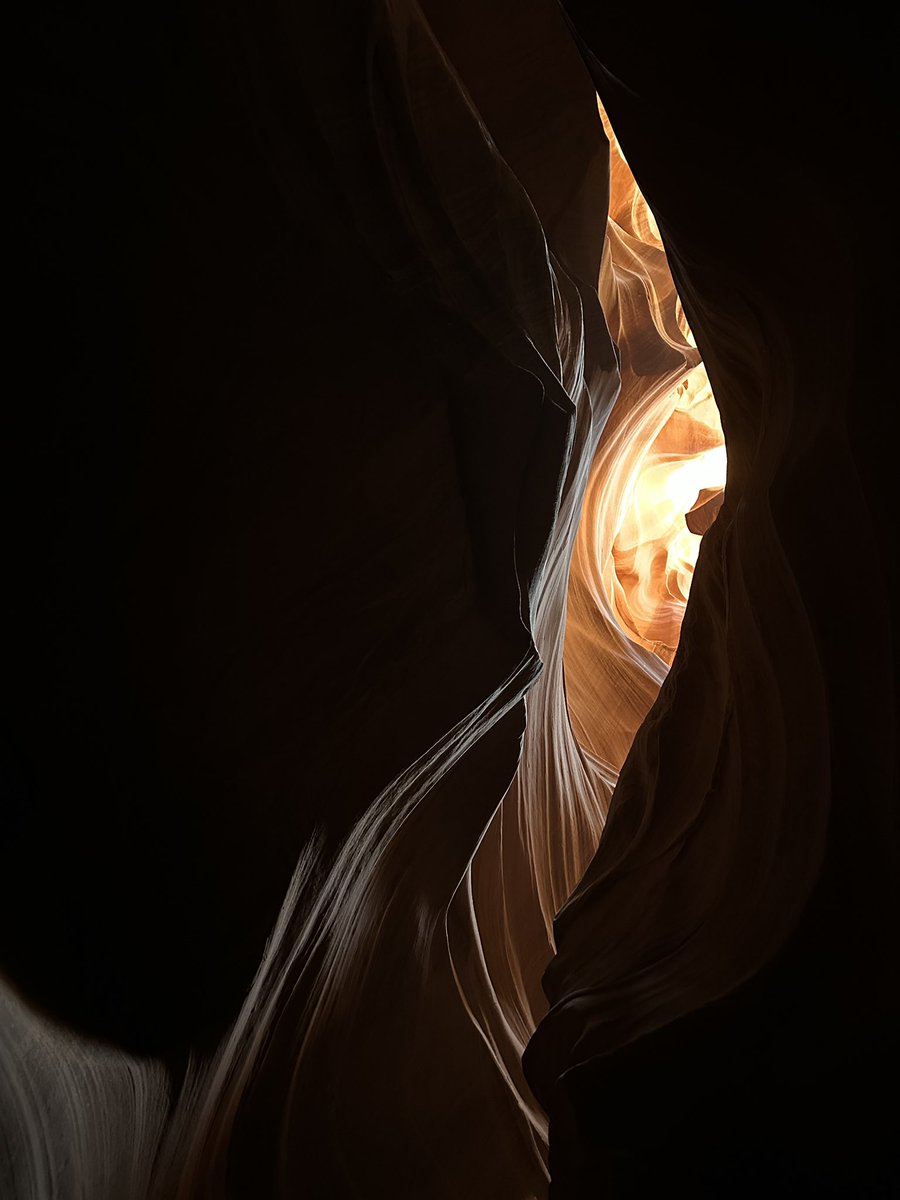 FatherCruz's tweet photo. Beautiful Antelope Canyon excursion today! https://t.co/f4rWA1gXvK
