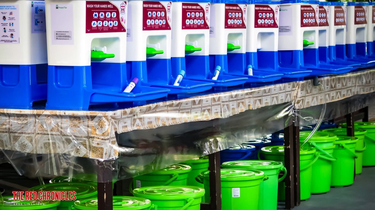 redchronicles_'s tweet photo. IN PHOTOS | Last June 18, the SBCA School of Law Government, in partnership with the SBCA Alumni Association, SBCA Alumni Affairs, and HappyTap Philippines, bestowed 20 HappyTap handwashing station units to Muntinlupa Science High School (MSHS). https://t.co/VPvlBppfvb
