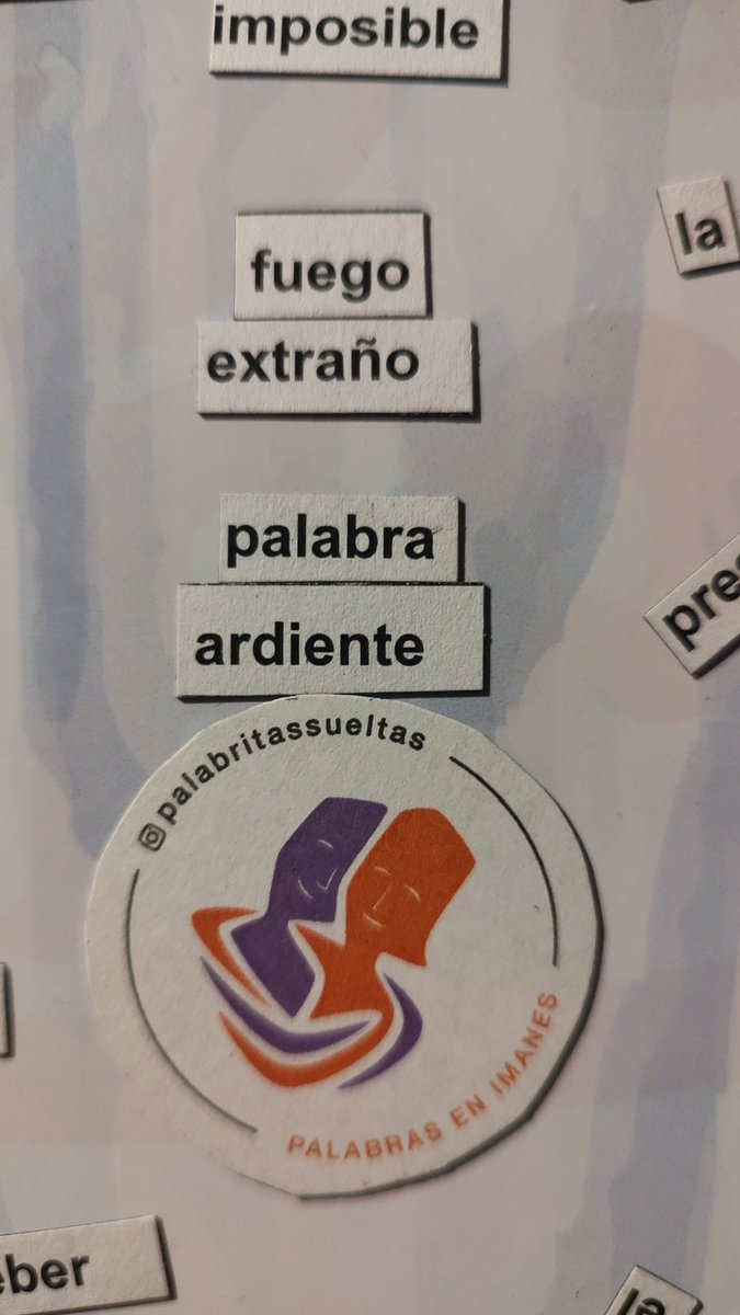 fuego
extraño 

palabra
ardiente

#así es la #poesía con estas #palabritassueltas Un gran regalo de <a href="/EscapeaPluton/">Dealer de lecturas</a> #gracias a #jugar
