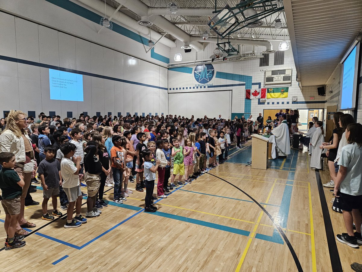 Ecole St. Michael’s School tweet media