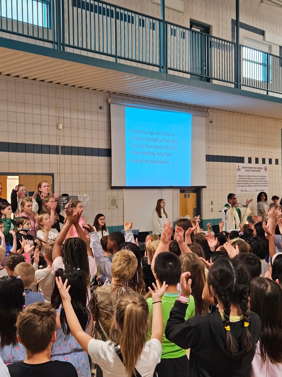 Ecole St. Michael’s School tweet media