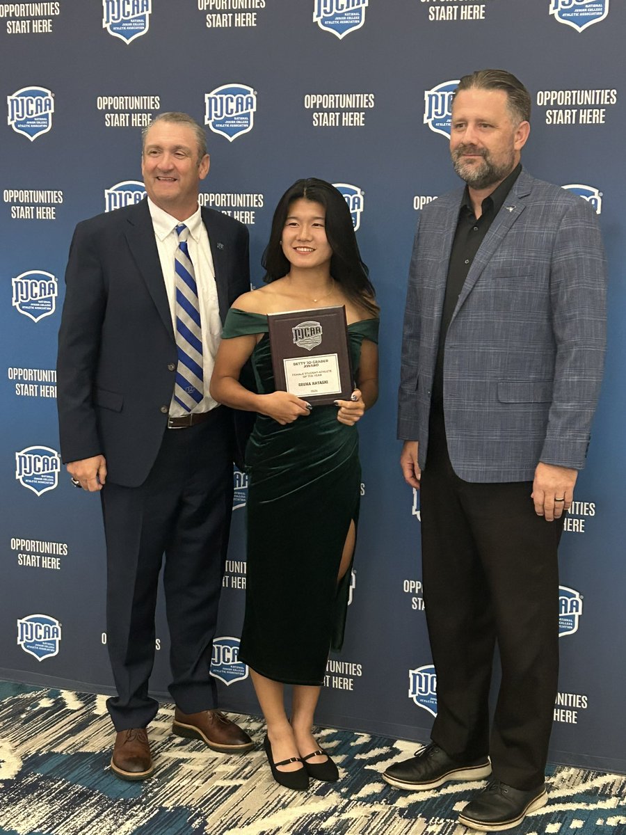 Iowa Western Reivers (@goreivers) on Twitter photo Congratulations to <a href="/ReiverWSoccer/">IWCC Women's Soccer</a> Forward Oruha Hayashi, this years <a href="/NJCAA/">NJCAA</a> Betty Jo Graber Award Recipient!
#SailsUP🏴☠️ | <a href="/ReiverWSoccer/">IWCC Women's Soccer</a> Congratulations to <a href="/ReiverWSoccer/">IWCC Women's Soccer</a> Forward Oruha Hayashi, this years <a href="/NJCAA/">NJCAA</a> Betty Jo Graber Award Recipient!
#SailsUP🏴☠️ | <a href="/ReiverWSoccer/">IWCC Women's Soccer</a>