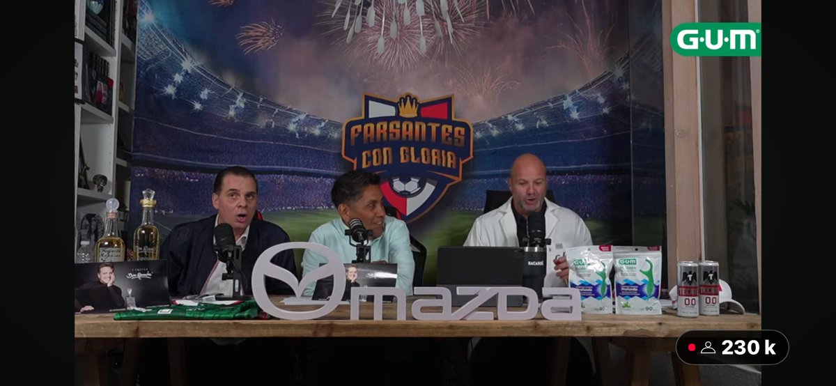JuanPabloFdz's tweet photo. Aquí entretenido y divertido viendo la transmisión de mis amigos @martinolimx @GarciaPosti y Jorgito Campos, ya traen 230 mil internautas. No apta para wokes, progres, mamadores, ardidos, envidiosos, americanistas, televisos y demás muertos. #FarsantesConGloria @FarsantesG https://t.co/4br7NV3WUF
