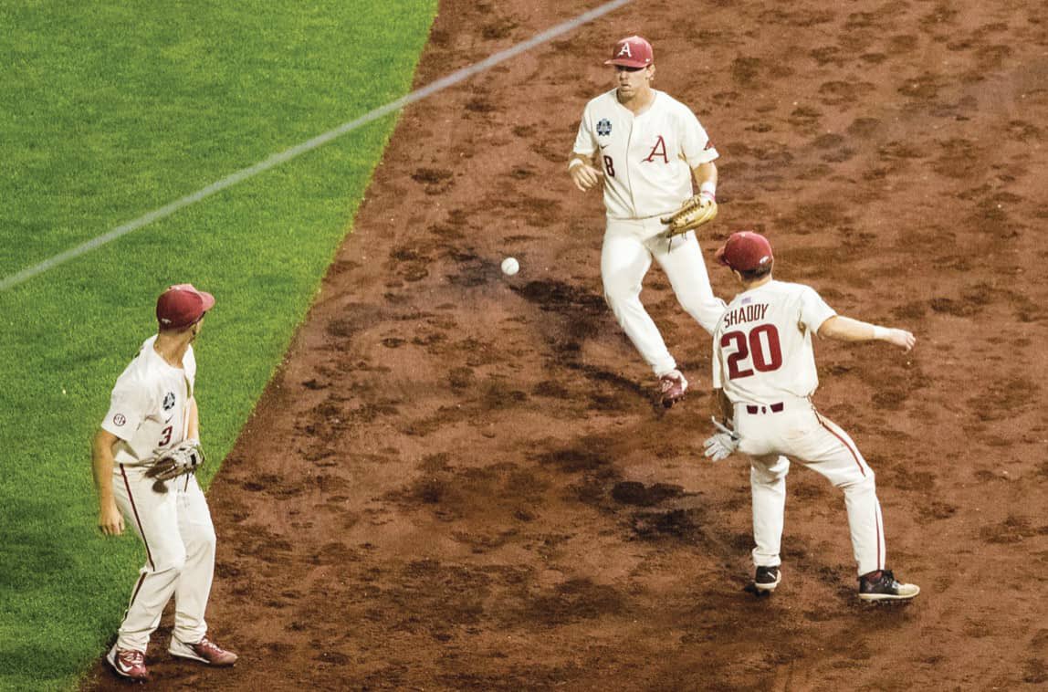 LeonStevensJr's tweet photo. Omahogs with another unforgettable moment. Can’t make it up 🤣 https://t.co/vzKE45zBil