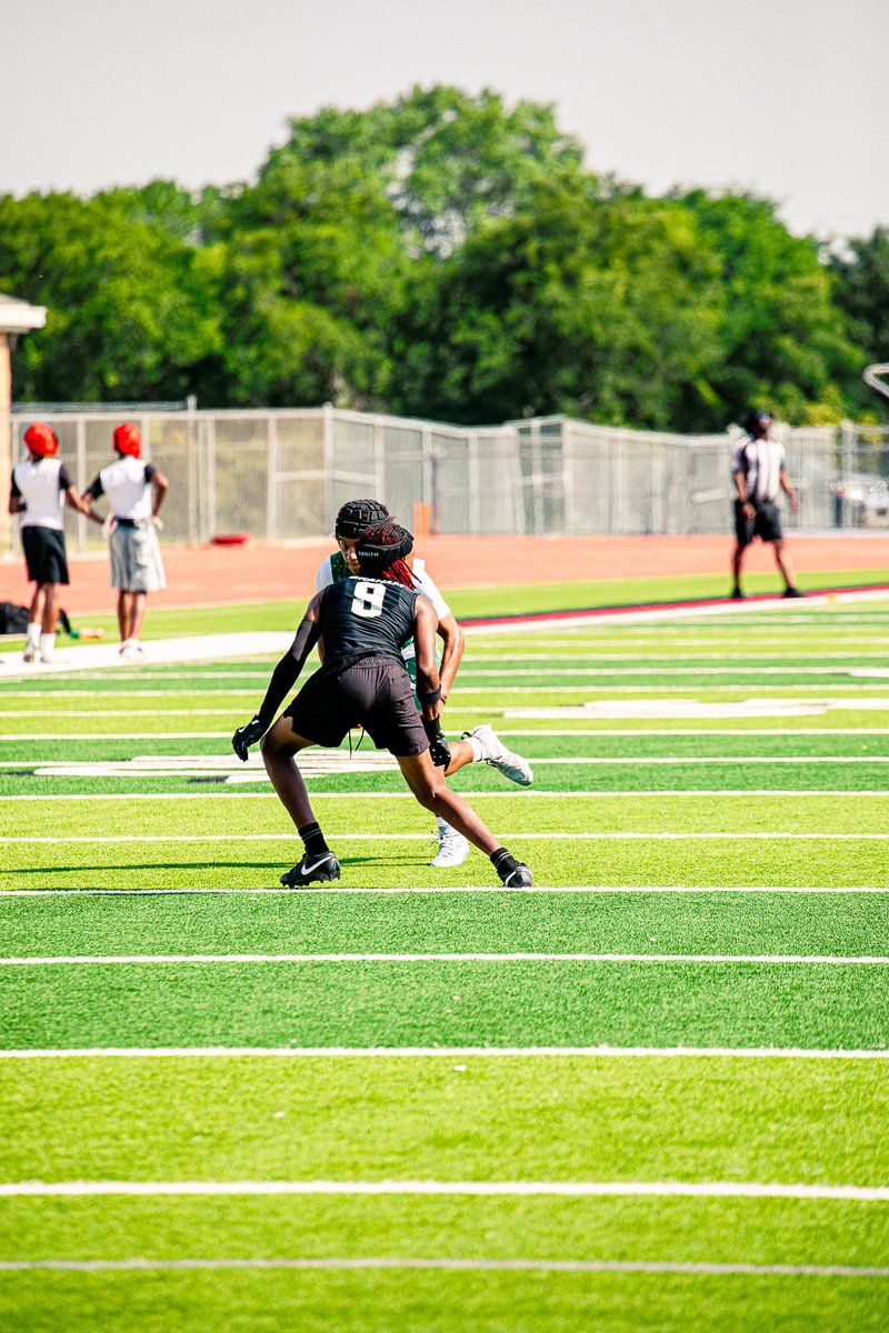 Christian”D1on” Yancey (@wyaaxhris) on Twitter photo 2 deflections , 1 td , 6 receptions for 190 yds ( I think ) whole lot of plays at corner and receiver this past weekend ! I’m a dog #bothways #2way #pickyourpoison <a href="/TrustMyEyesO/">⭕️FFERTUNITY</a> <a href="/CoachJordan82/">Devin Jordan</a> <a href="/BallCoachHP/">Recruiting 1-0-1</a> <a href="/CoachBKearsley/">Brayden Kearsley</a> <a href="/CoachLeppke/">Mitch Leppke</a> <a href="/coachapatterson/">AC Patterson</a> 2 deflections , 1 td , 6 receptions for 190 yds ( I think ) whole lot of plays at corner and receiver this past weekend ! I’m a dog #bothways #2way #pickyourpoison <a href="/TrustMyEyesO/">⭕️FFERTUNITY</a> <a href="/CoachJordan82/">Devin Jordan</a> <a href="/BallCoachHP/">Recruiting 1-0-1</a> <a href="/CoachBKearsley/">Brayden Kearsley</a> <a href="/CoachLeppke/">Mitch Leppke</a> <a href="/coachapatterson/">AC Patterson</a>