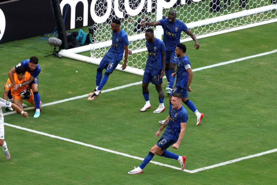 اخخخخخ قلبي