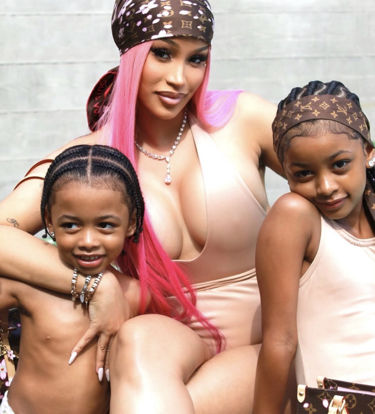 GtxhY-tXQAA5fHh?format=jpg&name=large Cardi B Just Changed the Game for Working Moms — You Won’t Believe How