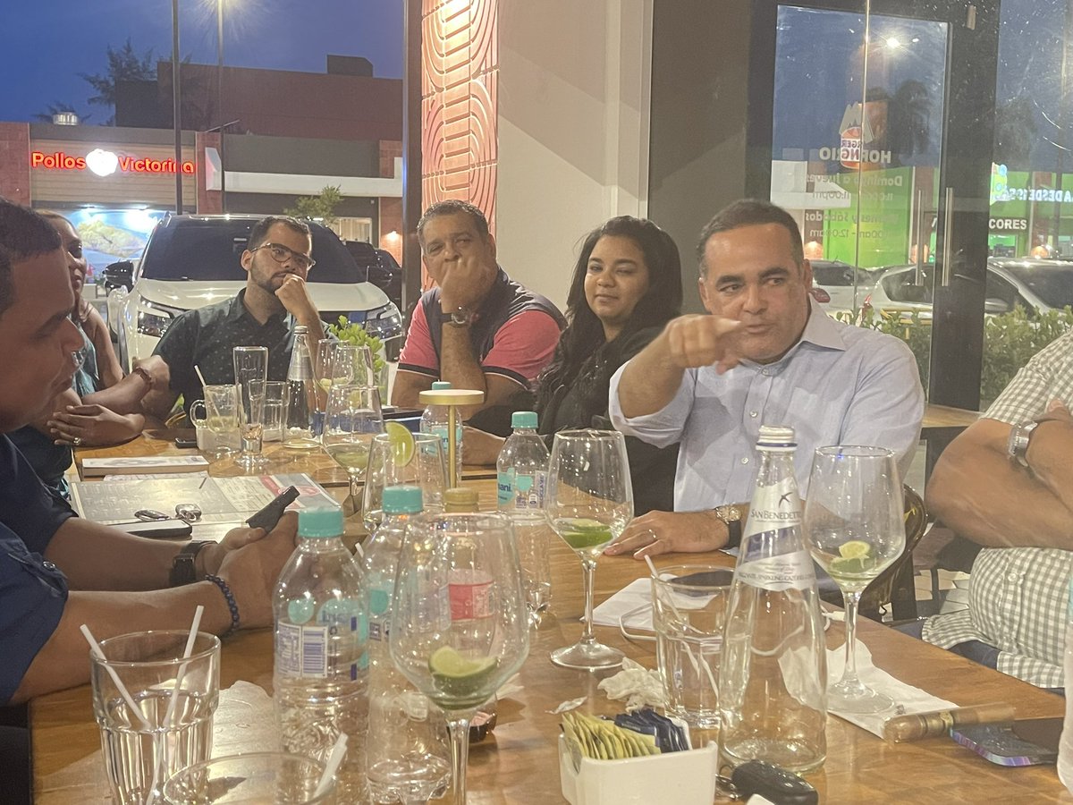 La Peña Morada 💜 SDO 

Hoy nació esta iniciativa de conversación entre compañeros y compañeras en Santo Domingo Oeste, que recibió a su primer invitado, el miembro del #ComitéPolítico <a href="/Robertdelacruzw/">Robert De La Cruz</a> , con quien intercambiamos temas sobre: Origen, desarrollo, presente y futuro