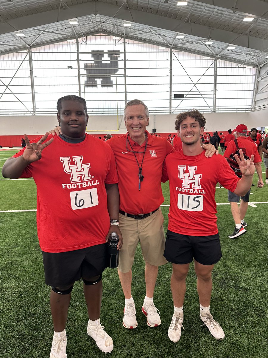 BMetoyer74's tweet image. Had a fun camp today @UHCougarFB. Thank you for letting me come out and participate in the Willie Fritz football camp, had a great time learning and competing and I’m looking forward to next season. @WFGatorFootball @CoachJarboe_WF @CoachWEFritz @Emannaghavi