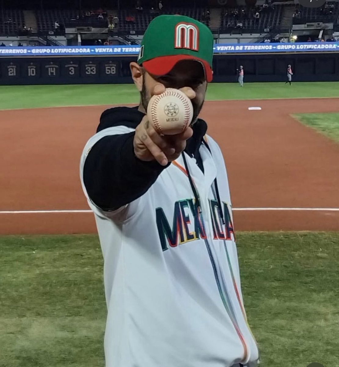 Mañana disparo podcast con <a href="/goliveros/">GONZALO OLIVEROS</a> <a href="/QuesuenaenREAL/">RADIO REAL</a> 💥⚾️💙
8:30AM
Y voy primero en el lineup 
Si señor!!!
#polvoraball