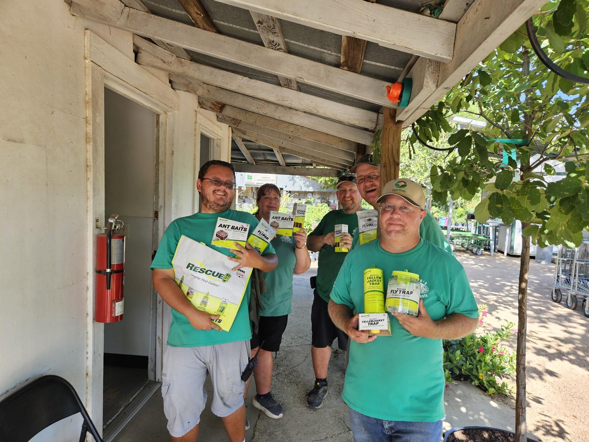 Bevfan64's tweet photo. Had a great time discussing and showcasing all of the pest control products made by Rescue.  Had a work get together since we work outside and see lots of pests.  @tryazon #RESCUEPestControl #SmarterPestControl #PestControlTips #tryazon https://t.co/M21kXHtwBt