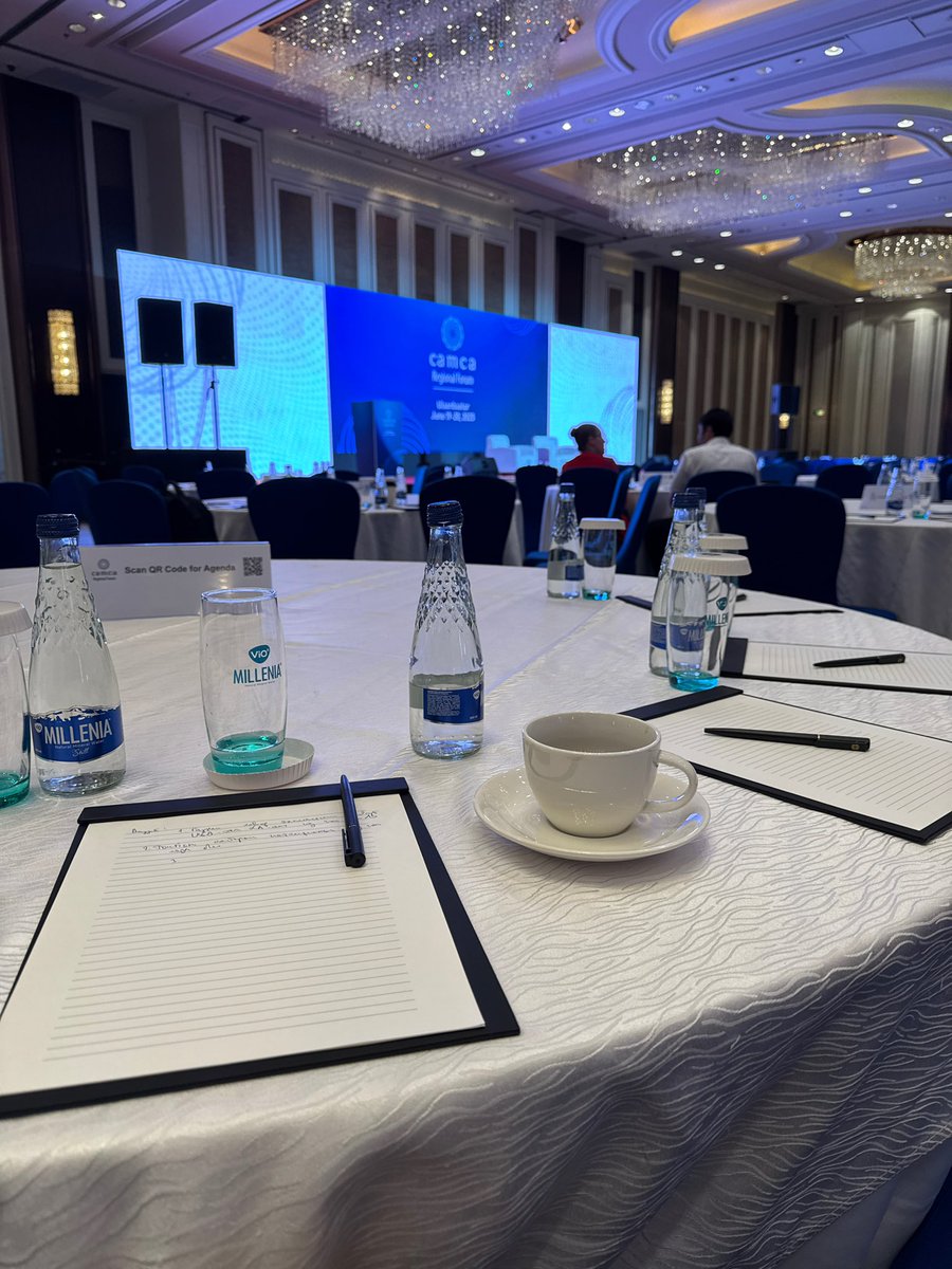 Манай ШСайд газрын ховор элемент, аялал жуулчлал гээд тодорхой асуухаар ардчилсан улс, 70 сая малтай, уудам газартай, 3 сая хүн амтай, эрчим хүч … гэж *нөө л юмаа ярих юм даа,