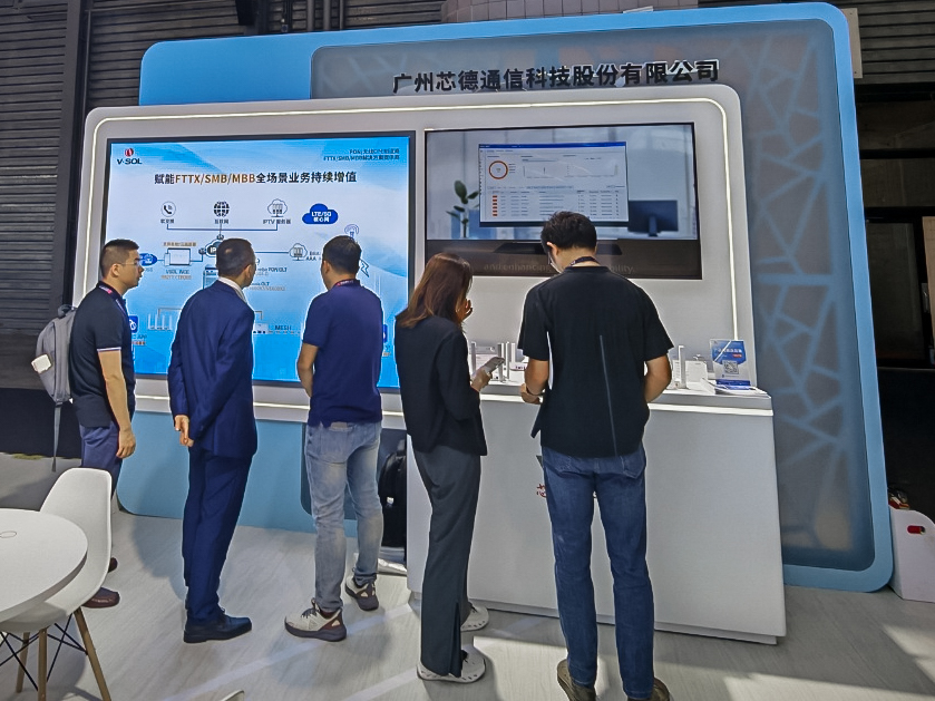 vsolution_fttx's tweet image. 🌟 Day 2 at #MWCShanghai2025 is in full swing! 🔥
Missed yesterday’s demo? No FOMO here—we’re holding it down at Hall N4, E10 today! 🚀
Come chat tech, scope our latest solutions, and let’s build the future network together 🤝
#VSOLInnovation #MWC2025 #FiberTechnology