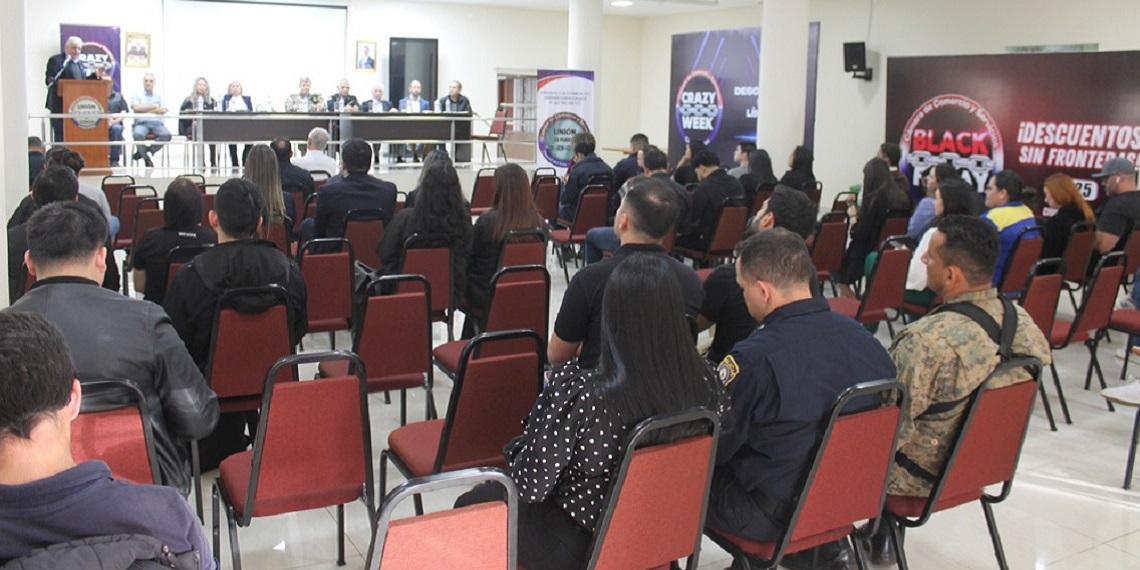 fronteira_livre's tweet image. FRONTEIRA I  Evento de descontos em Ciudad del Este cresce 10% e fortalece a integração Brasil-Paraguai no turismo de compras da fronteira. #foz #cde #crazyweek #blackfriday #turismo #turismodecompras #paraguay
fronteiralivre.com.br/fronteira/ciud…