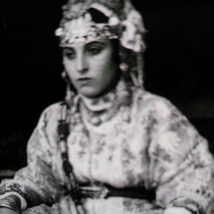 فعالية جُلنار!𓂀
- سؤال استبصار الأسم والبرج🔹
من دون القادم-
#فولو #رتويت
#استبصار