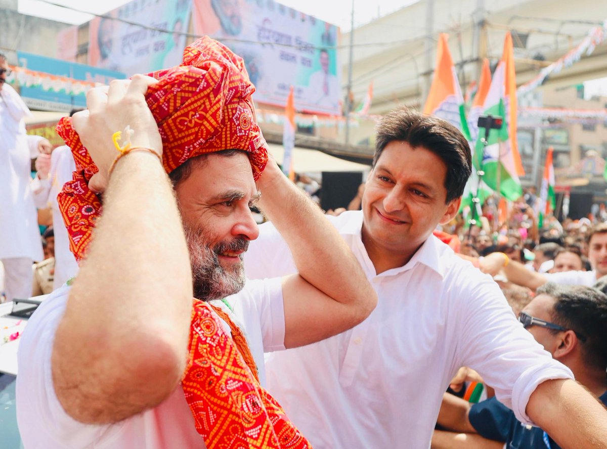 Deepender Singh Hooda (@deependershooda) on Twitter photo рд▓реЛрдХрд╕рднрд╛ рдореЗрдВ рдиреЗрддрд╛ рдкреНрд░рддрд┐рдкрдХреНрд╖ рд╡ рд╣рдорд╛рд░реЗ рдиреЗрддрд╛ рд╕рд╛рдВрд╕рдж рд╢реНрд░реА <a href="/RahulGandhi/">Rahul Gandhi</a> рдЬреА рдХреЛ рдЬрдиреНрдорджрд┐рди рдХреА рдвреЗрд░реЛрдВ рдмрдзрд╛рдИ рд╡ рд╢реБрднрдХрд╛рдордирд╛рдПрдВред
рдореИрдВ рднрдЧрд╡рд╛рдиреН рд╕реЗ рдЖрдкрдХреА рдЕрдЪреНрдЫреА рд╕реЗрд╣рдд, рджреАрд░реНрдШрд╛рдпреБ рд╡ рдпрд╢рд╕реНрд╡реА рдЬреАрд╡рди рдХреА рдХрд╛рдордирд╛ рдХрд░рддрд╛ рд╣реВрдБред рд▓реЛрдХрд╕рднрд╛ рдореЗрдВ рдиреЗрддрд╛ рдкреНрд░рддрд┐рдкрдХреНрд╖ рд╡ рд╣рдорд╛рд░реЗ рдиреЗрддрд╛ рд╕рд╛рдВрд╕рдж рд╢реНрд░реА <a href="/RahulGandhi/">Rahul Gandhi</a> рдЬреА рдХреЛ рдЬрдиреНрдорджрд┐рди рдХреА рдвреЗрд░реЛрдВ рдмрдзрд╛рдИ рд╡ рд╢реБрднрдХрд╛рдордирд╛рдПрдВред
рдореИрдВ рднрдЧрд╡рд╛рдиреН рд╕реЗ рдЖрдкрдХреА рдЕрдЪреНрдЫреА рд╕реЗрд╣рдд, рджреАрд░реНрдШрд╛рдпреБ рд╡ рдпрд╢рд╕реНрд╡реА рдЬреАрд╡рди рдХреА рдХрд╛рдордирд╛ рдХрд░рддрд╛ рд╣реВрдБред