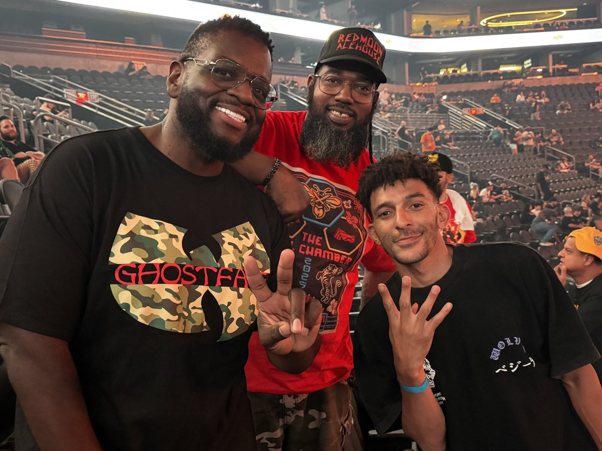 Outside for Wu tang with Khleo and Teek
