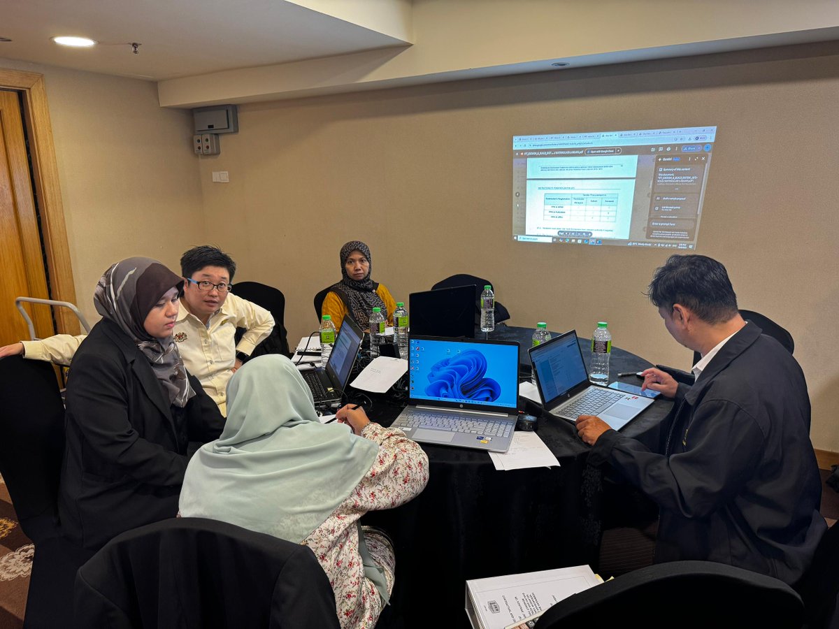 Unit Pengurusan Nilai (UPN), BPPK, CPAB, JKR (@uvm_jkr) on Twitter photo 16-19 Jun 2025 Kajian Value Engineering (VE) bagi projek
<a href="/KemPendidikan/">KPM</a>
yang dimudahcara oleh pasukan fasilitator
<a href="/uvm_jkr/">Unit Pengurusan Nilai (UPN), BPPK, CPAB, JKR</a>
<a href="/JKRCPAB/">Caw. Perancangan Aset Bersepadu, JKR Malaysia</a>
<a href="/IPJKR_Official/">JKR Malaysia Rasmi</a>
<a href="/RoslanisE/">Roslan bin Ismail</a>
<a href="/JkrMaria/">Maria Marcus</a>
<a href="/RbSafarina/">SafarinaRB</a> 16-19 Jun 2025 Kajian Value Engineering (VE) bagi projek
<a href="/KemPendidikan/">KPM</a>
yang dimudahcara oleh pasukan fasilitator
<a href="/uvm_jkr/">Unit Pengurusan Nilai (UPN), BPPK, CPAB, JKR</a>
<a href="/JKRCPAB/">Caw. Perancangan Aset Bersepadu, JKR Malaysia</a>
<a href="/IPJKR_Official/">JKR Malaysia Rasmi</a>
<a href="/RoslanisE/">Roslan bin Ismail</a>
<a href="/JkrMaria/">Maria Marcus</a>
<a href="/RbSafarina/">SafarinaRB</a>
