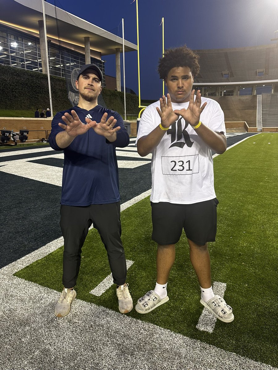 KadenLewis25's tweet image. Had A great camp at @RiceFootball thank you for having me went 4-1 on the day
@CoachDumont73 @CoachTSauer @CoachChadJ @Scott_AbellFB