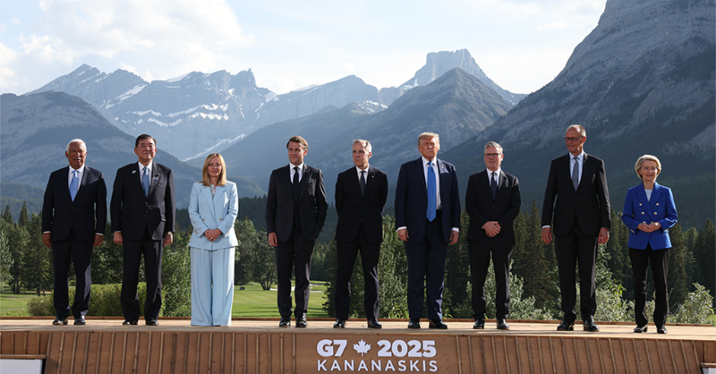 17日に閉幕した #G7サミット では、中東情勢、経済・エネルギー安全保障強化の必要性、強い主権国家としてのウクライナへの支持などが討議された。

今年で50年の節目を迎えた同サミット。#EU は、同会議の政治的議論に徐々に参加するようになり、1981年以降は、全ワーキングセッションに参加している