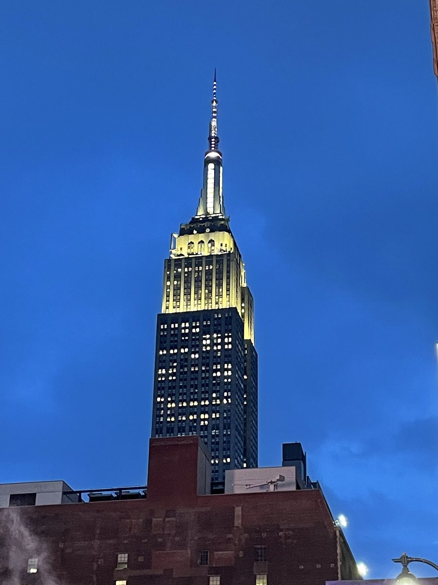 Neil Howell (@howellneilw) on Twitter photo Greetings from NYC Greetings from NYC