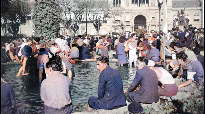 Estamos en IG . 

Instagram.com/legado_peron