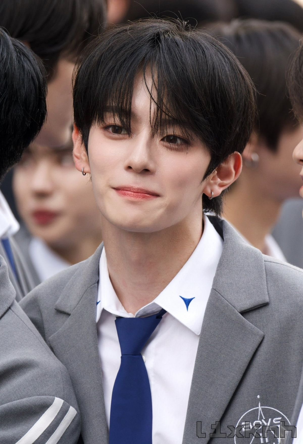 BIOGRAPHY - VERIVERY - UNIVERSAL MUSIC JAPAN