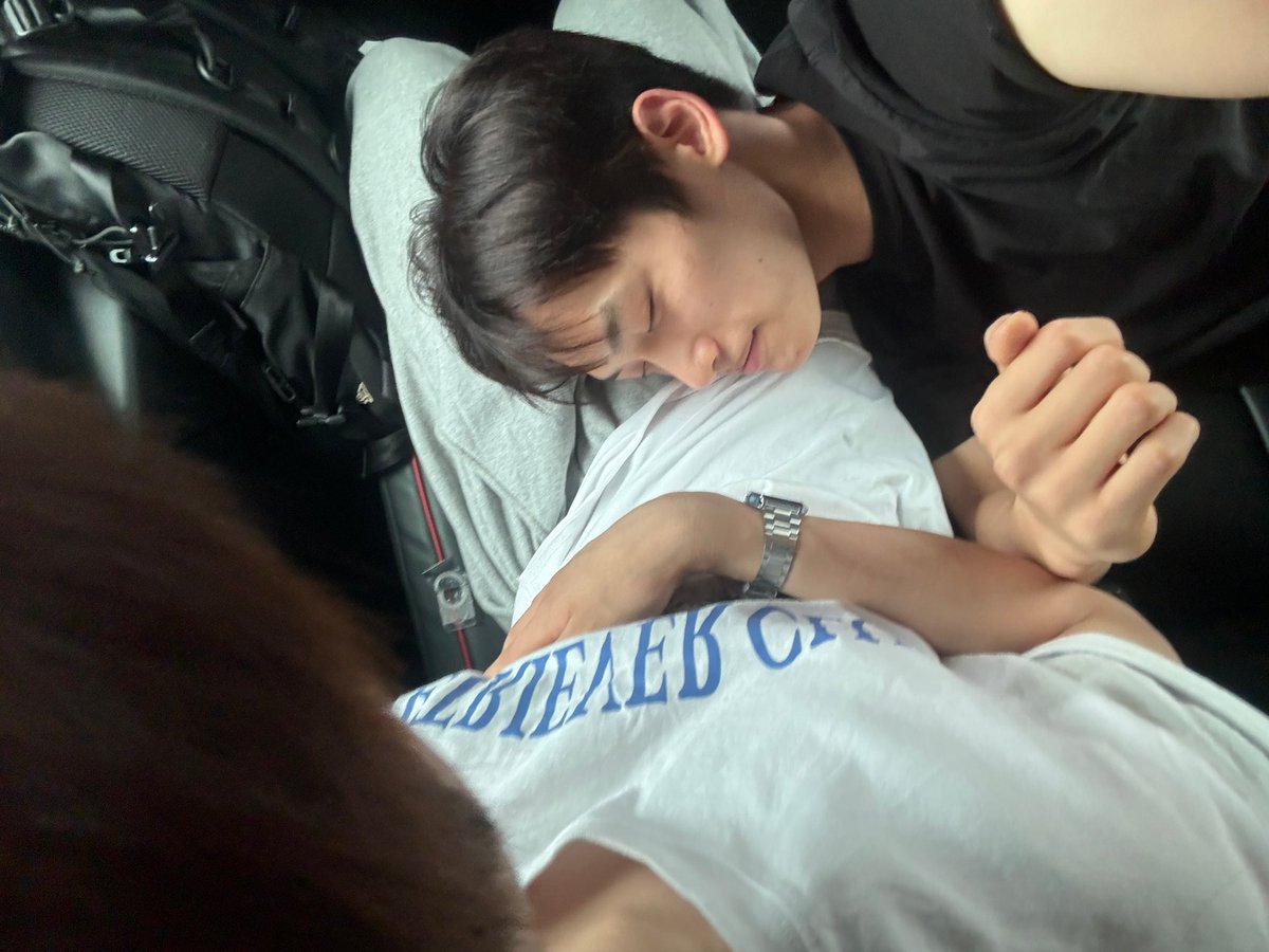Soosweet_kum's tweet photo. 금신 🐶🫶🏻🐥
←2024 in🇹🇼 2025in🇩🇪→
#TIOT #티아이오티
#금준현 #KUMJUNHYEON
#신예찬 #SHINYECHAN https://t.co/UxTfHJ7tmw