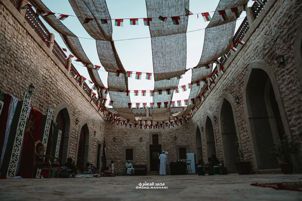 حصن قريات… ذاكرةُ المجد وشموخُ المكان 🇴🇲