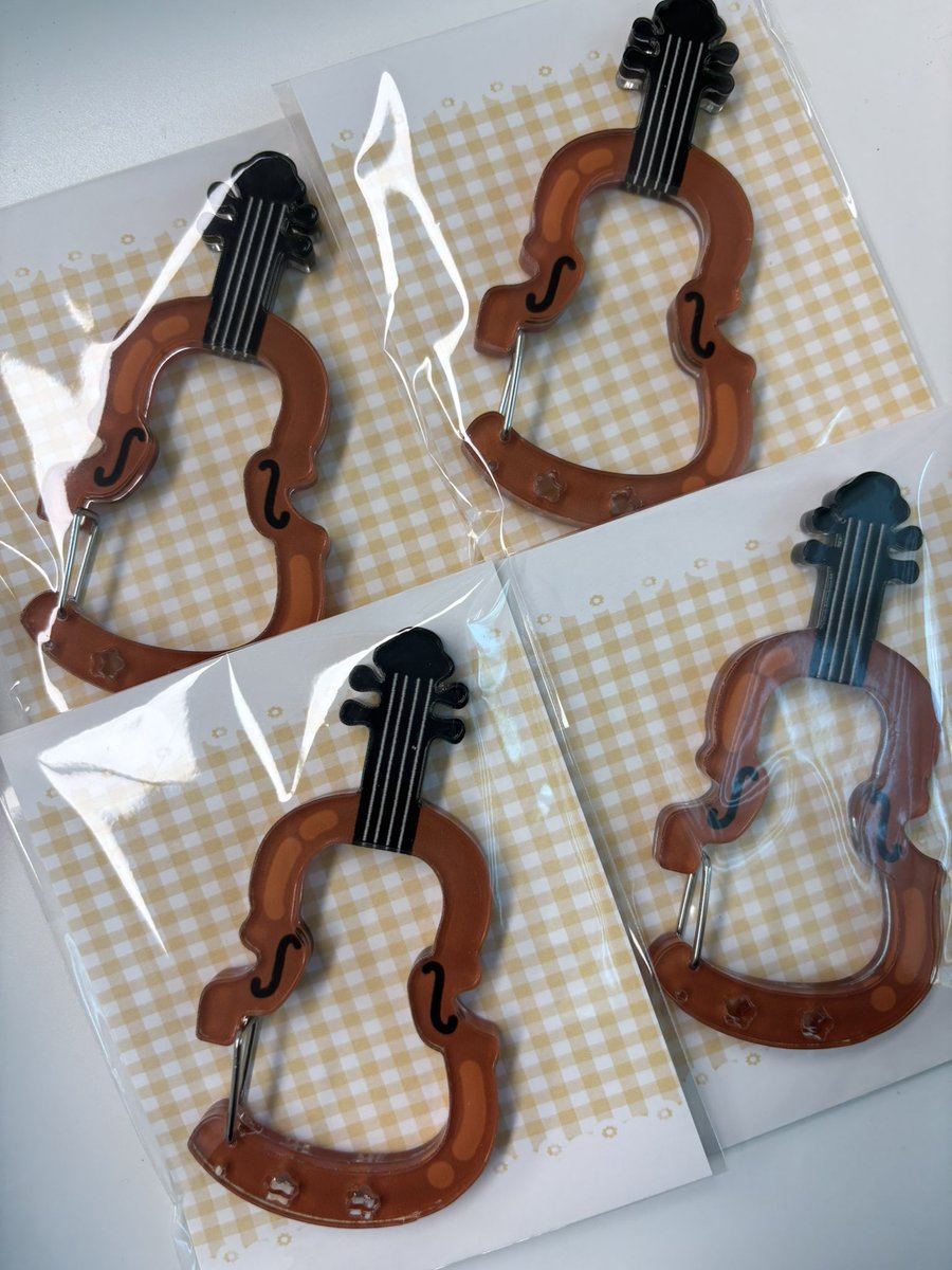 바이올린 카라비너 입금 폼입니다🎻🙆

자세한 사항은 윗치폼 참고 부탁드립니다☺
️
witchform.com/deposit_form.p…

입금기간(6.30 18:13까지) 

#루시 #신예찬 #카라비너

RT 추첨 1분께 바이올린 카라비너 보내드려요

(입금 기간 종료 후 수요조사 당첨자와 같이 
총 2분 발표하겠습니다🙇🏻‍♀️)