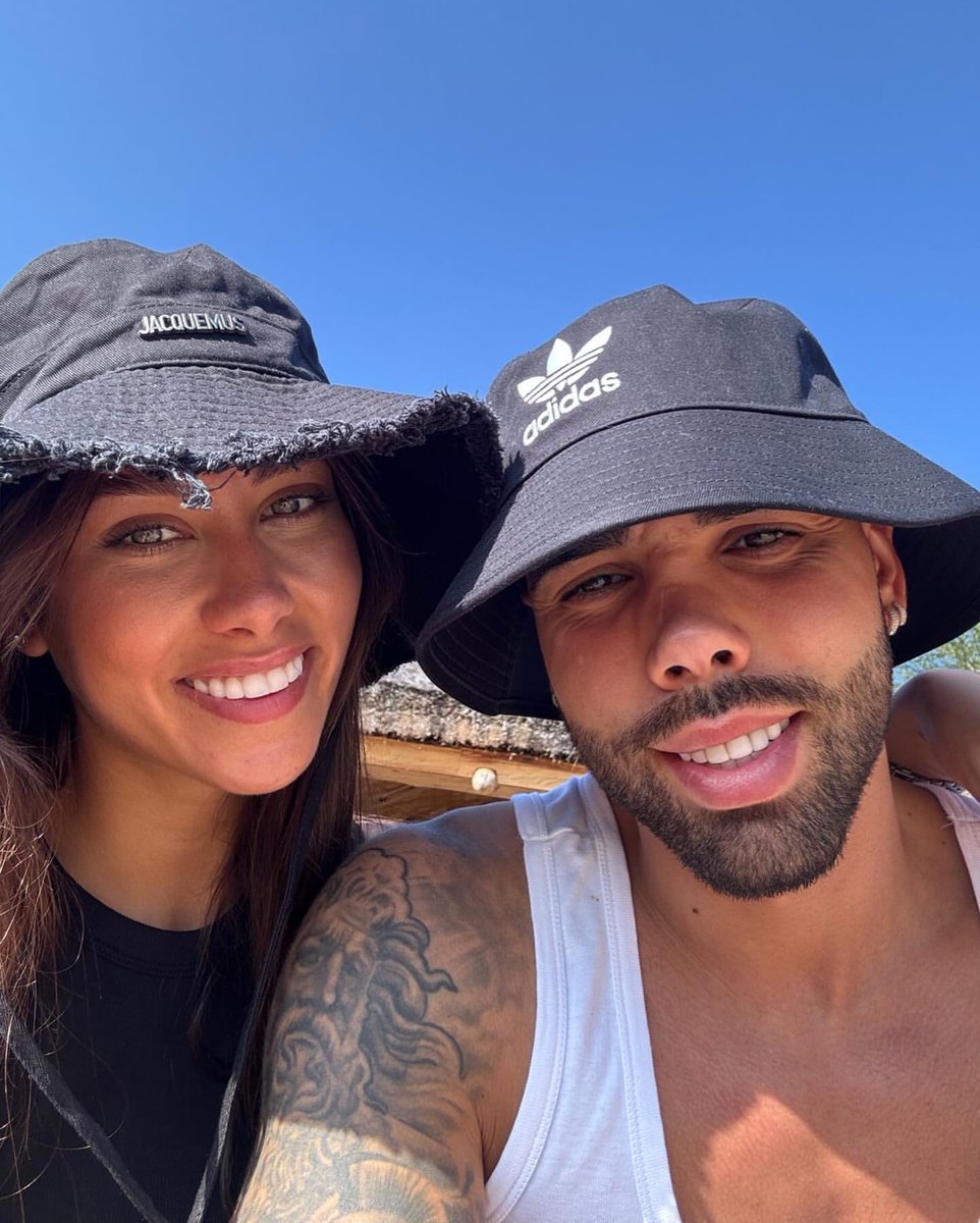 SafariGateway_'s tweet photo. Highlights of @DavidRaya_22 honeymoon vacation in Tanzania. Welcome again, and tell the world about the wonders and beauty of Tanzania 🇹🇿, @Arsenal.

@ArsenalAcademy @AFTVMedia @premierleague 

Hakuna Matata. Visit Tanzania https://t.co/bRVXt5crW9
