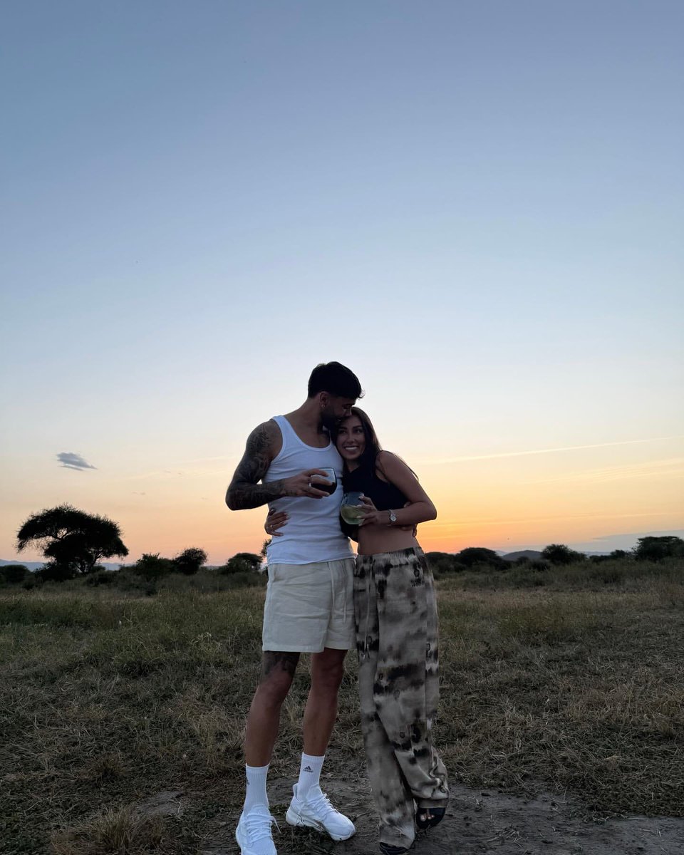 SafariGateway_'s tweet photo. Highlights of @DavidRaya_22 honeymoon vacation in Tanzania. Welcome again, and tell the world about the wonders and beauty of Tanzania 🇹🇿, @Arsenal.

@ArsenalAcademy @AFTVMedia @premierleague 

Hakuna Matata. Visit Tanzania https://t.co/bRVXt5crW9