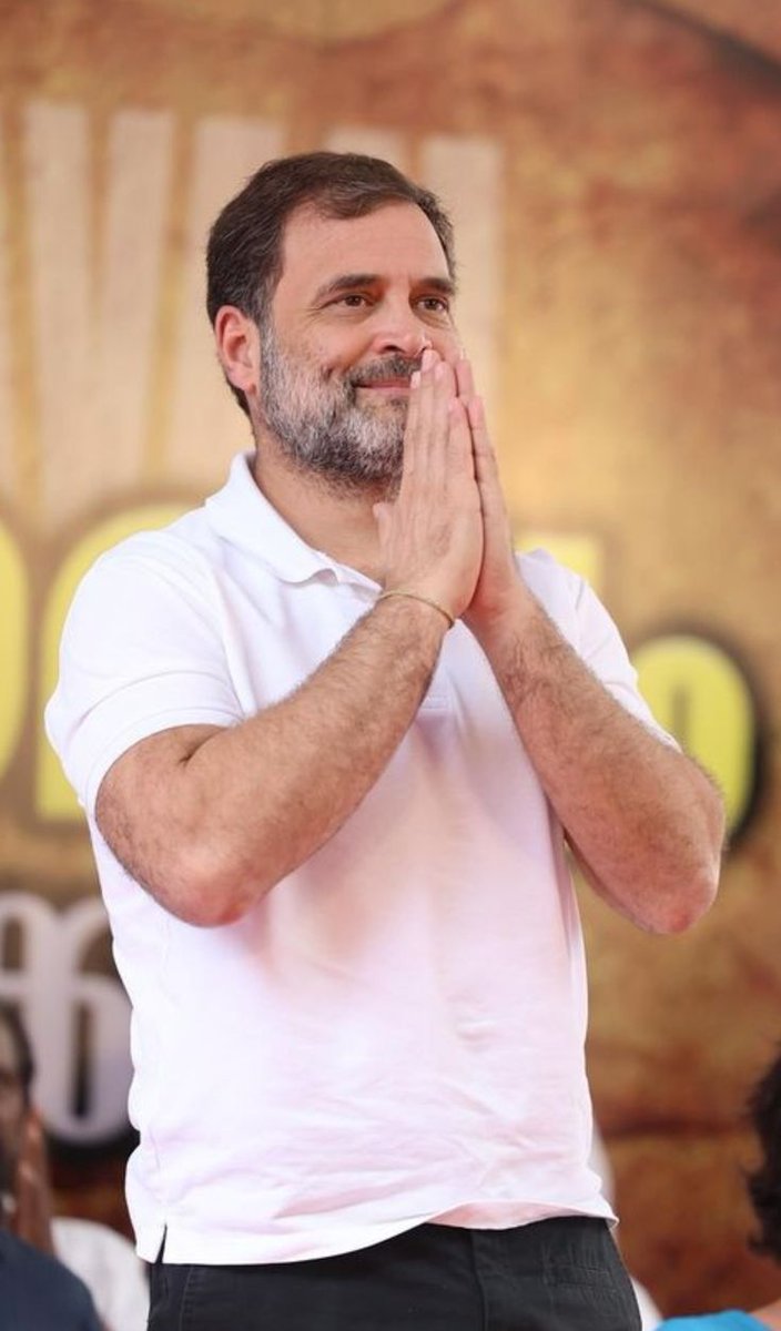 Arvind Chotia (@arvindchotia) on Twitter photo जननायक, युवा हृदय सम्राट, लोकसभा में नेता प्रतिपक्ष, कांग्रेस के पूर्व अध्यक्ष और सामाजिक न्याय के मसीहा राहुल गांधी जी को जन्मदिवस की हार्दिक बधाई एवं शुभकामनाएं।
ईश्वर आपको दीर्घायु करे और सदैव स्वस्थ व सक्रिय रखे।
<a href="/RahulGandhi/">Rahul Gandhi</a> जननायक, युवा हृदय सम्राट, लोकसभा में नेता प्रतिपक्ष, कांग्रेस के पूर्व अध्यक्ष और सामाजिक न्याय के मसीहा राहुल गांधी जी को जन्मदिवस की हार्दिक बधाई एवं शुभकामनाएं।
ईश्वर आपको दीर्घायु करे और सदैव स्वस्थ व सक्रिय रखे।
<a href="/RahulGandhi/">Rahul Gandhi</a>