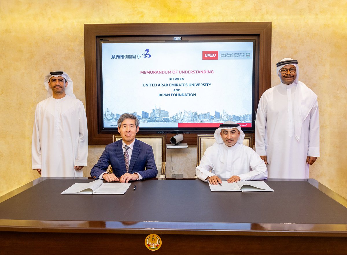 uaeambjapan's tweet photo. تم توقيع إتفاقية بين جامعة الإمارات ومؤسسة اليابان لعقد إمتحان اللغة اليابانية JLPT في جامعة الإمارات ابتداءً من شهر ديسمبر ٢٠٢٥

امتحان الكفاءة في اللغة اليابانية (JLPT) هو اختبار موحد لتقييم وإثبات إتقان اللغة اليابانية لغير ال��اطقين بها

https://t.co/eE8yzb7grr

https://t.co/GRtwWwMD0Q