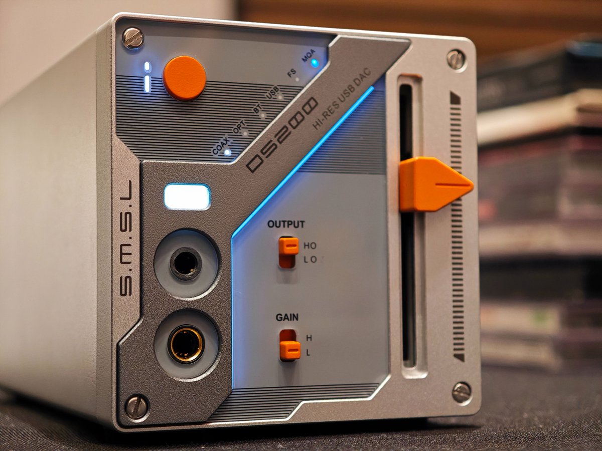 🎧 #SMSL LIN.LIN.LIN DS200 — MQA DAC &amp; Headphone Amp
Dual CS43131 + XMOS XU316 | PCM 32bit/768kHz, DSD256
THD 0.00019% | Bluetooth 5.1 | USB, coax, optical
4.4mm &amp; 3.5mm outs | Compact, powerful, stylish
🛒 Amazon: amazon.com/dp/B0F9F3D6KG
🛒 AliExpress: s.click.aliexpress.com/e/_okE8fki