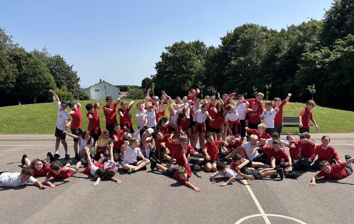 Ysbrydoli Cymru (@ysbrydolicymru) on Twitter photo Diwrnod braf yn yr haul gyda nofiwr Charlotte Evans 🏊♀️
Sunshine, a Commonwealth athlete & very enthusiastic pupils from 🤩<a href="/Llysfaenprm/">Llysfaen Primary</a>
Diolch am y croeso ☀️ Diwrnod braf yn yr haul gyda nofiwr Charlotte Evans 🏊♀️
Sunshine, a Commonwealth athlete & very enthusiastic pupils from 🤩<a href="/Llysfaenprm/">Llysfaen Primary</a>
Diolch am y croeso ☀️