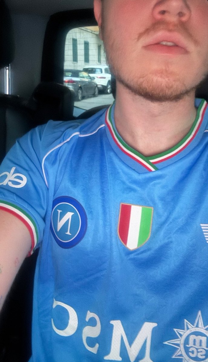 flickergiusy's tweet photo. Slay Andrea, Forza Napoli https://t.co/qxSfEBc37g