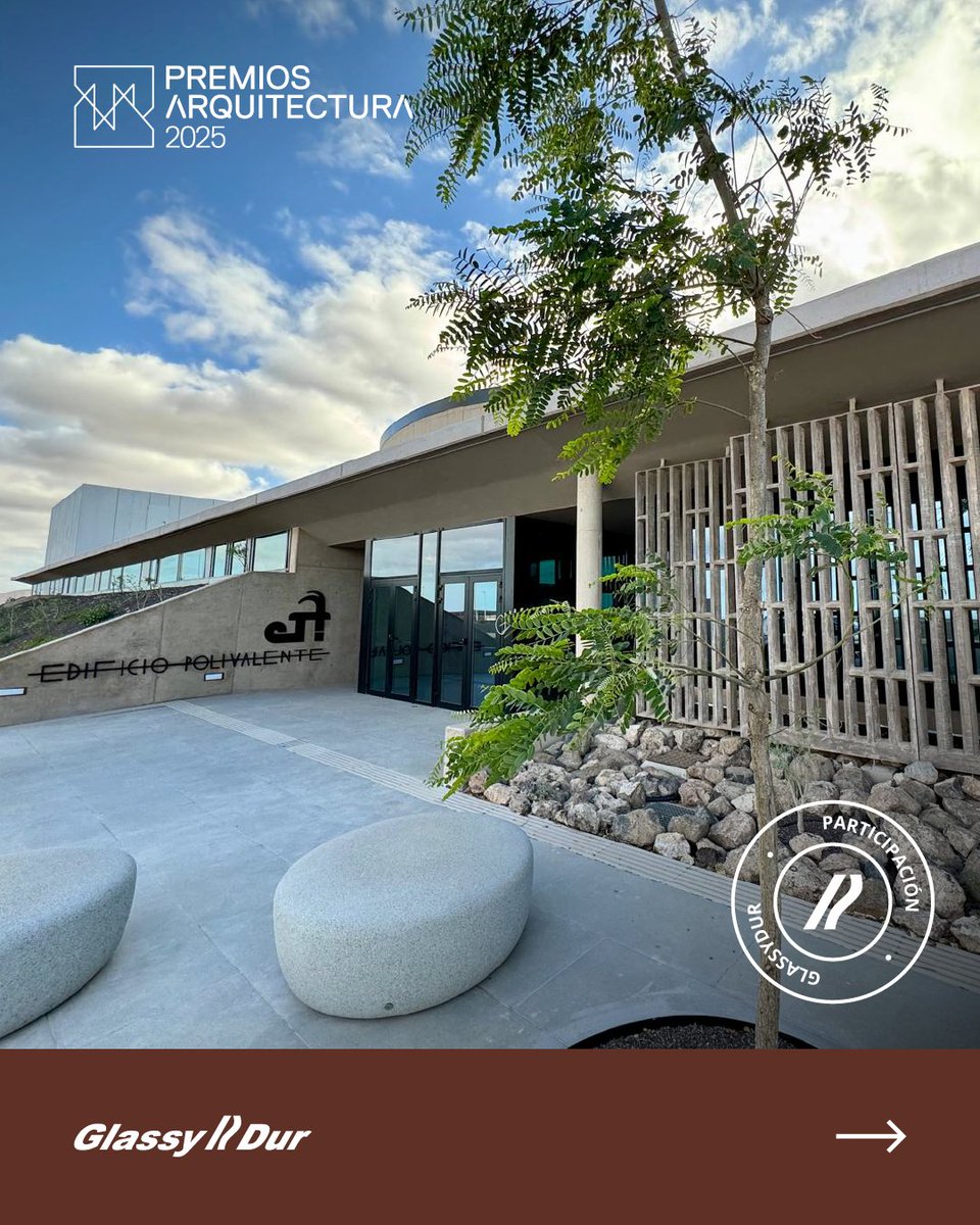 GlassyDur's tweet photo. ✨ Otro de los proyectos nominados a los #PremiosdeArquitectura 2025 es el Edificio Polivalente en el Parque Tecnológico de Fuerteventura, una obra de Boissier Arquitectos en la que desde Glassydur hemos tenido el honor de participar. https://t.co/Qrpu37mu8r