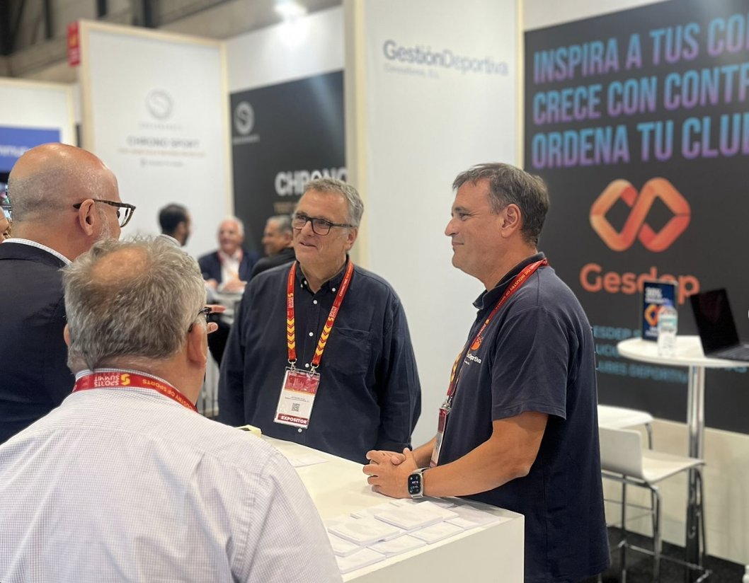 Primera jornada en <a href="/SportsSummitMad/">Sports Summit Madrid</a> ¡No hemos parado! Muy contentos con la acogida del stand.

Estamos muy agradecidos por la visita del consejero de deportes del Cabildo de GC, Aridany Romero, y de Leticia López, Gerente del Instituto Insular de Deportes de GC <a href="/GranCanariaDep/">Gran Canaria Deportes</a>