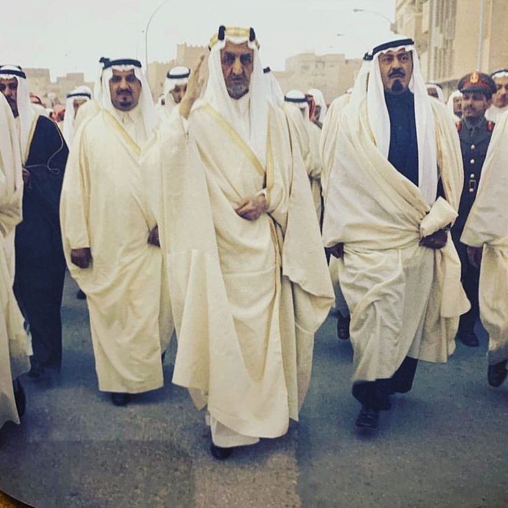 s_allas's tweet photo. @mrbnbdallh64827 رحمهم الله وأسكنهم. فسيح جناته جزاء ماقدموه لخدمة الوطن وشعبه والمسلمين

الثرى فيها قبور
ارثها ماهو سراب
ابصرت كل العيون
مجدها في ذا الزمان

مجدهم مجد تليد
خصهم رب المآب
خدمة البيت الحرام
اطهر الدنيا مكان

ملوكنا الها مهابة
اعتلت فوق السحاب
تبصر الكون الوسيع
كيف يصدح الآذان https://t.co/O8ZuPXoK9x