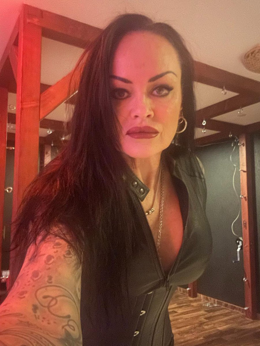 I look forward to seeing you …
<a href="/AsgardBdsm/">Asgard - BDSM Palast in Liechtenstein Dominastudio</a> 

23.-25.06.2025

#mistress #sm #sub #slave #bdsm #leather #ballbusting #forcedbe #rt #chastity #punishment #dungeon #liechtenstein